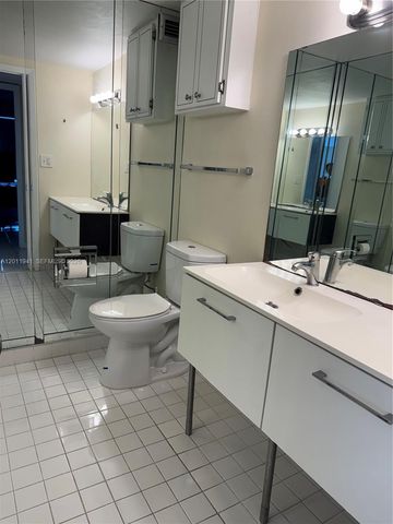 11111 Biscayne Blvd 2H, Miami, FL 33181