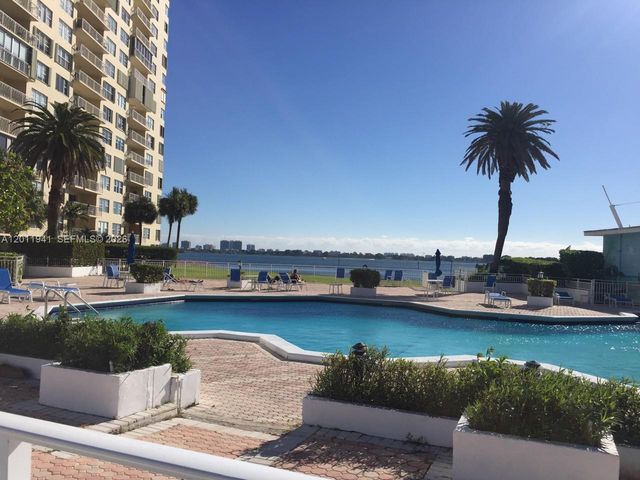 11111 Biscayne Blvd 2H, Miami, FL 33181