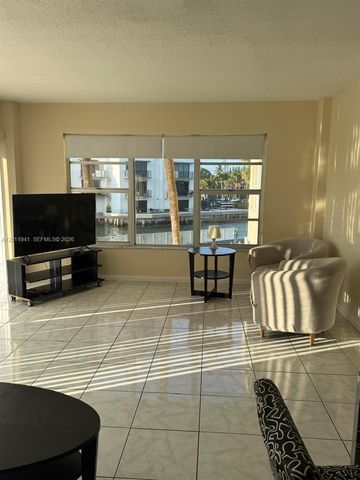 11111 Biscayne Blvd 2H, Miami, FL 33181