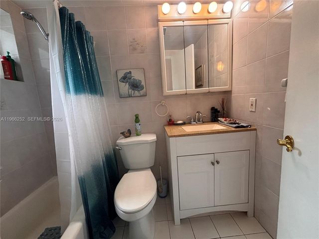 16900 NE 14th Ave 111, Miami, FL 33162