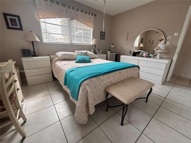 16900 NE 14th Ave 111, Miami, FL 33162