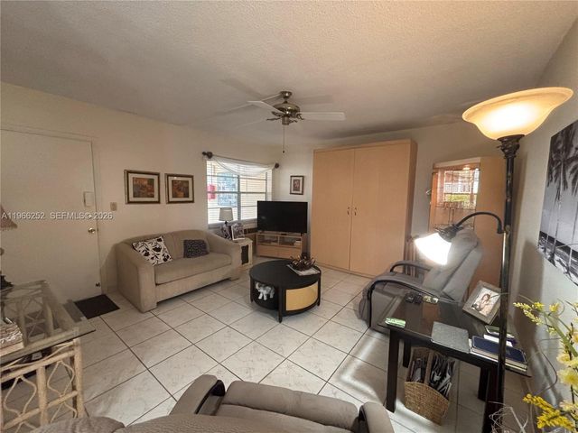 16900 NE 14th Ave 111, Miami, FL 33162