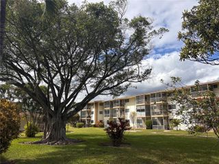 16900 NE 14th Ave 111, Miami, FL 33162