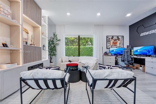 8981 NW 161st Terrace, Miami Lakes, FL 33018