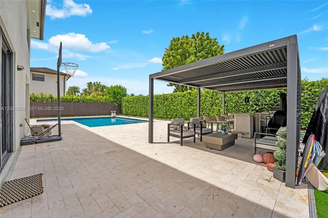 8981 NW 161st Terrace, Miami Lakes, FL 33018