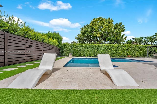 8981 NW 161st Terrace, Miami Lakes, FL 33018