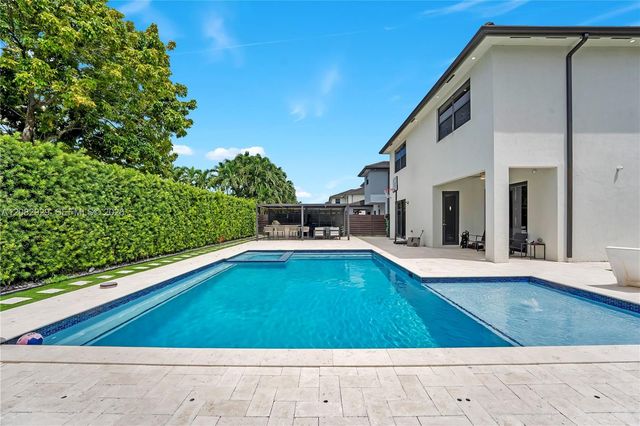 8981 NW 161st Terrace, Miami Lakes, FL 33018