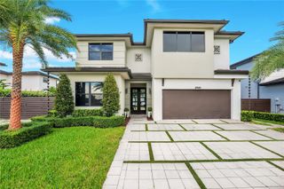 8981 NW 161st Terrace, Miami Lakes, FL 33018