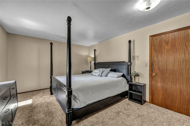 3665 Russett Drive, Broadview Heights, OH 44147
