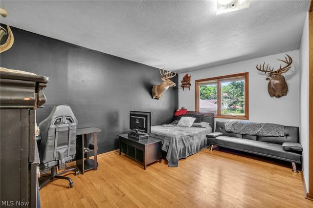 3665 Russett Drive, Broadview Heights, OH 44147