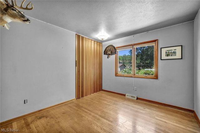 3665 Russett Drive, Broadview Heights, OH 44147