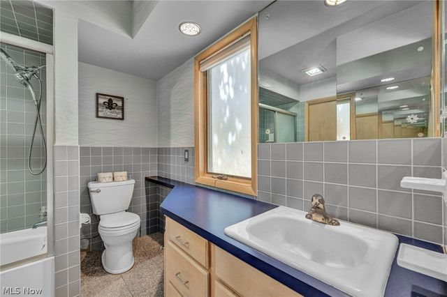 3665 Russett Drive, Broadview Heights, OH 44147
