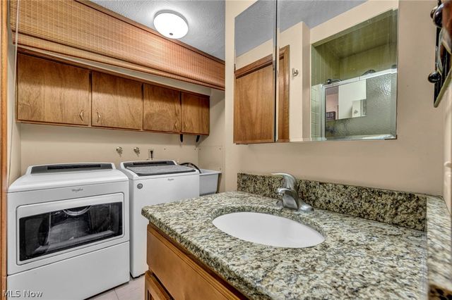 3665 Russett Drive, Broadview Heights, OH 44147