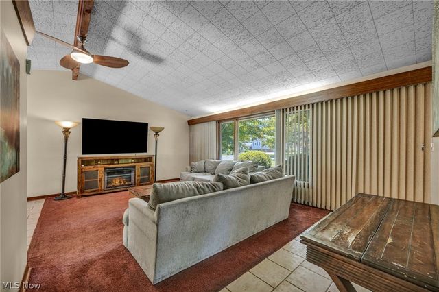 3665 Russett Drive, Broadview Heights, OH 44147