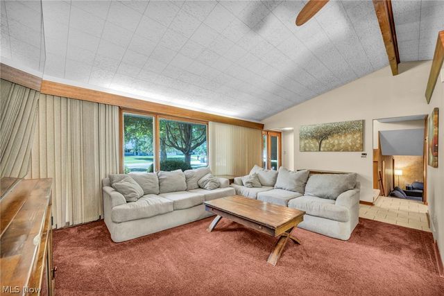 3665 Russett Drive, Broadview Heights, OH 44147