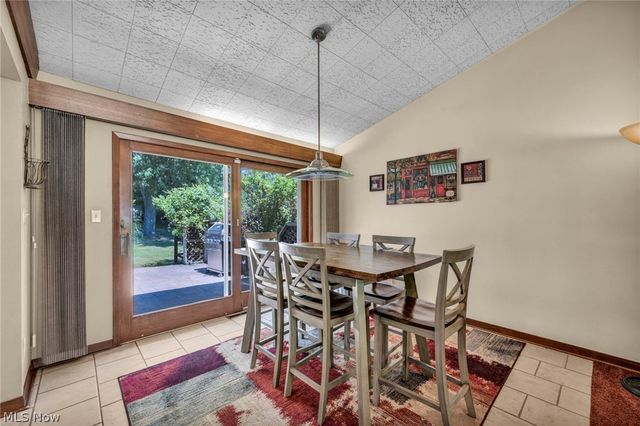 3665 Russett Drive, Broadview Heights, OH 44147