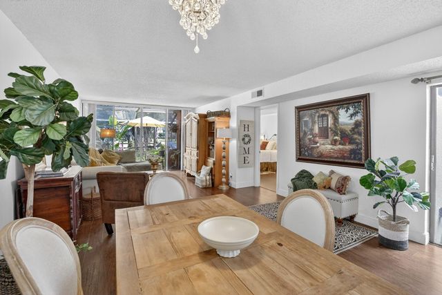 1533 Fairway Road, Pembroke Pines, FL 33026