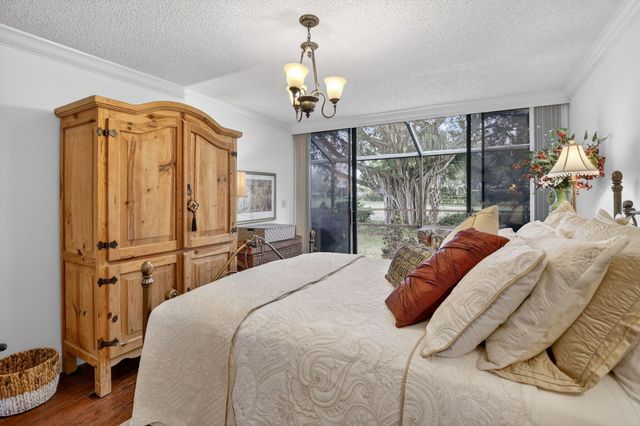 1533 Fairway Road, Pembroke Pines, FL 33026