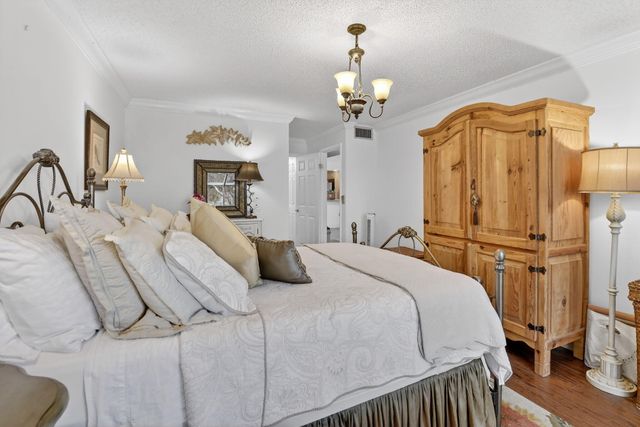 1533 Fairway Road, Pembroke Pines, FL 33026