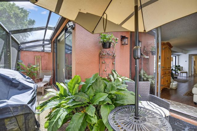 1533 Fairway Road, Pembroke Pines, FL 33026