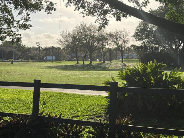 1533 Fairway Road, Pembroke Pines, FL 33026