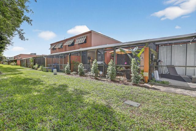 1533 Fairway Road, Pembroke Pines, FL 33026