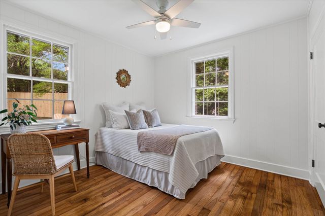 5210 S Pineview Lane, Mobile, AL 36608