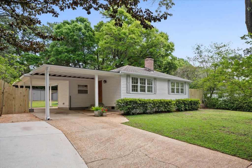 5210 S Pineview Lane, Mobile, AL 36608