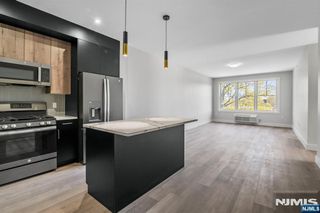 2021 Jones Road 106, Fort Lee, NJ 07024