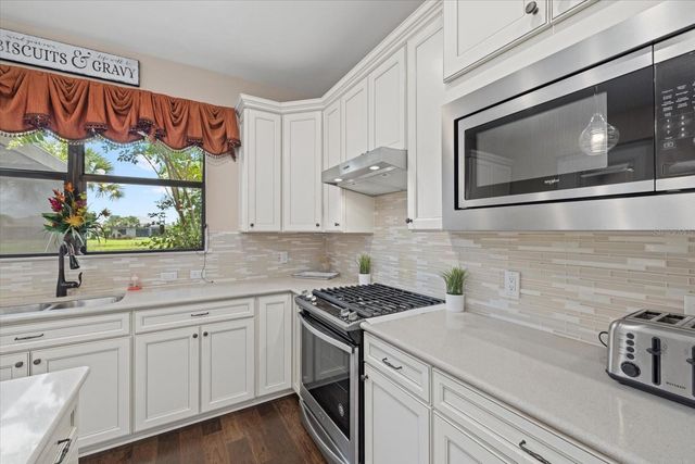 17011 HAMPTON FALLS TERRACE, Lakewood Ranch, FL 34202