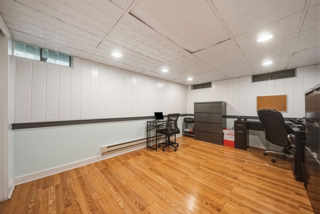 12 Dean Rd, Wayland, MA 01778