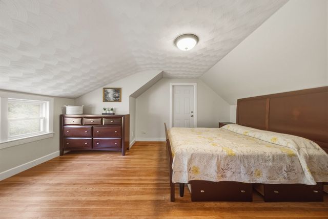 12 Dean Rd, Wayland, MA 01778
