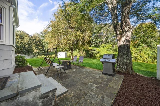 12 Dean Rd, Wayland, MA 01778