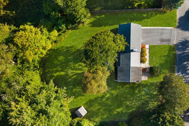 12 Dean Rd, Wayland, MA 01778