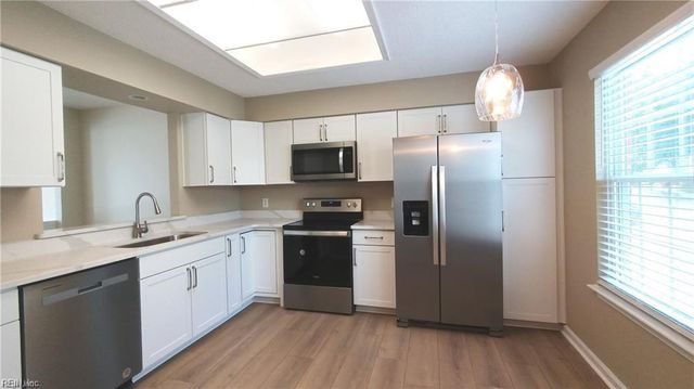 3608 Essex Pond QUAY, Virginia Beach, VA 23462