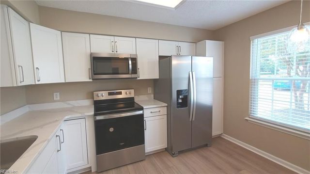 3608 Essex Pond QUAY, Virginia Beach, VA 23462