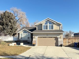 6653 S DALE PARK CIR, West Jordan, UT 84084