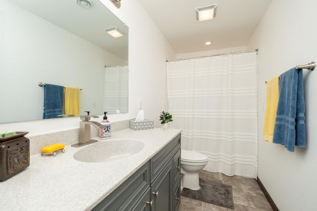 1106 Mulberry Avenue NE, Montgomery, MN 56069