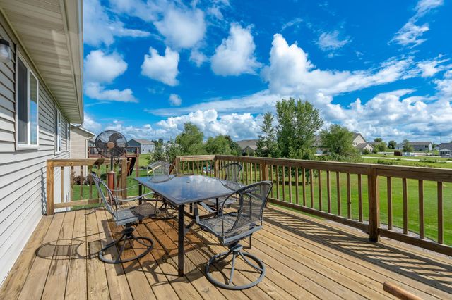 1106 Mulberry Avenue NE, Montgomery, MN 56069