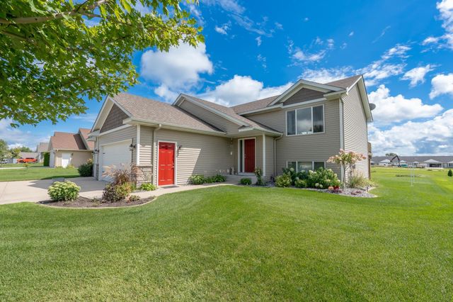 1106 Mulberry Avenue NE, Montgomery, MN 56069