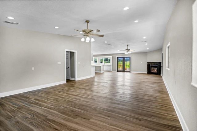 1943 CR 121, Gary, TX 75643