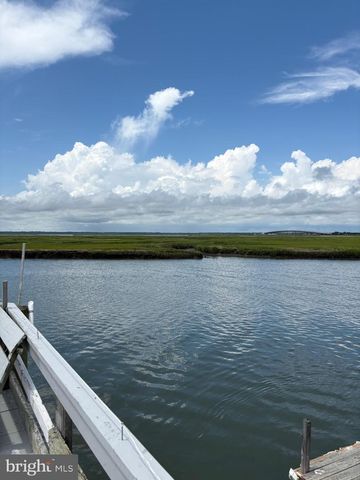 616 W SPRUCE AVE, North Wildwood, NJ 08260