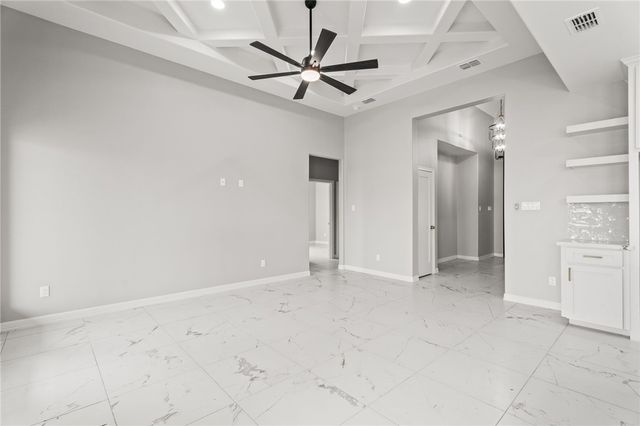 2080 Isabella Dr, Kingsville, TX 78363