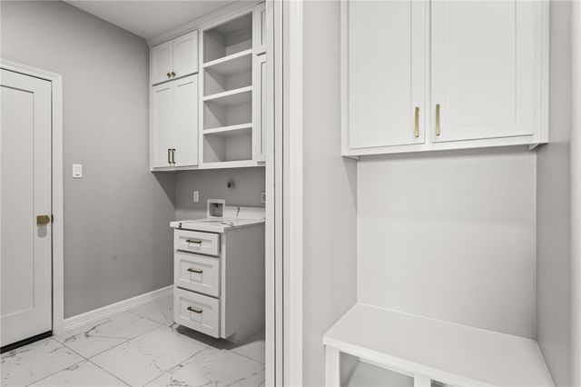 2080 Isabella Dr, Kingsville, TX 78363