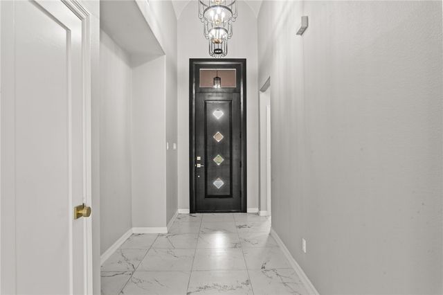 2080 Isabella Dr, Kingsville, TX 78363