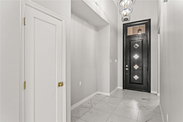 2080 Isabella Dr, Kingsville, TX 78363