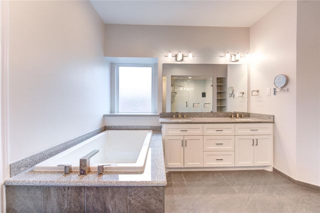 1016 Applewood Drive, Friendswood, TX 77546