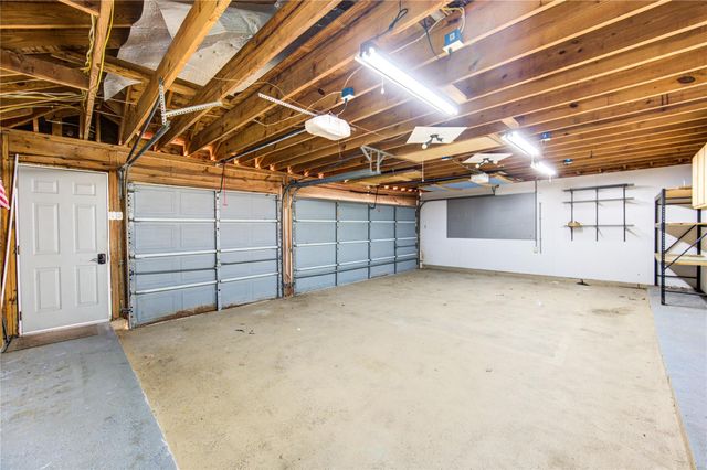 1016 Applewood Drive, Friendswood, TX 77546