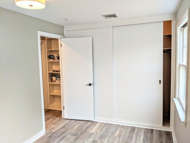 101 Haynes Road, West Hartford, CT 06117