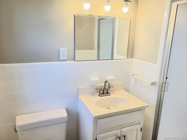 101 Haynes Road, West Hartford, CT 06117